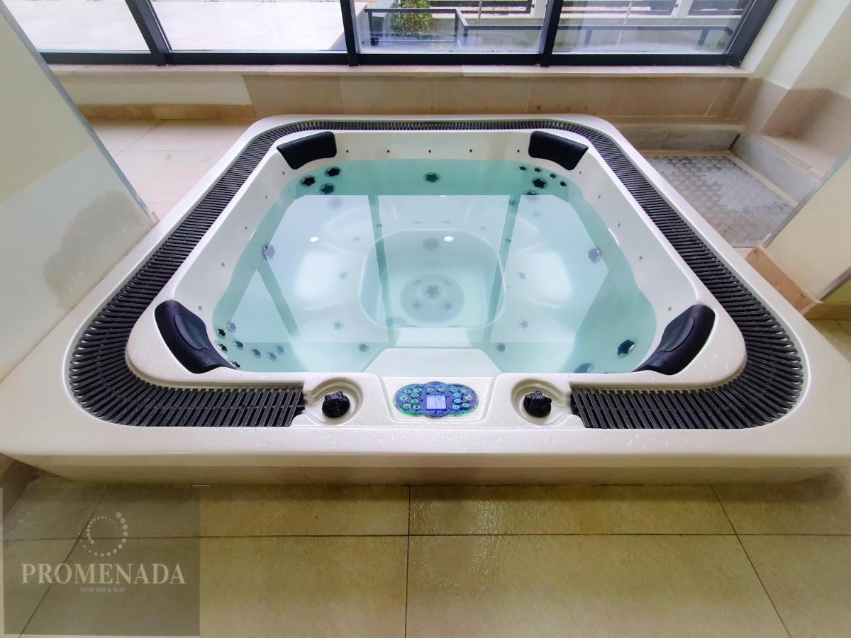 Dava Aparthotel Pool & Spa Mamaia Nord Нэводари Экстерьер фото